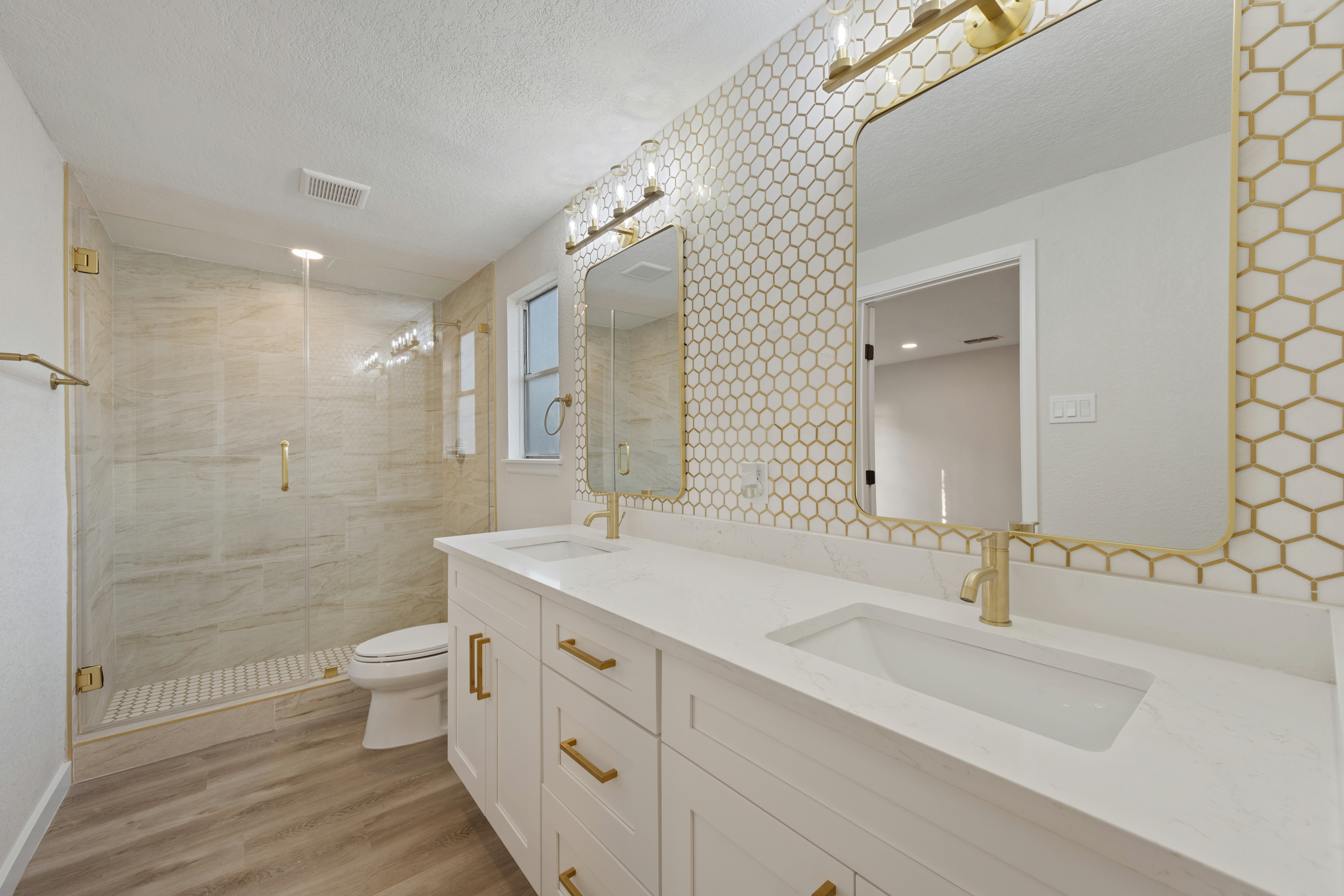 White and gold bathroom
