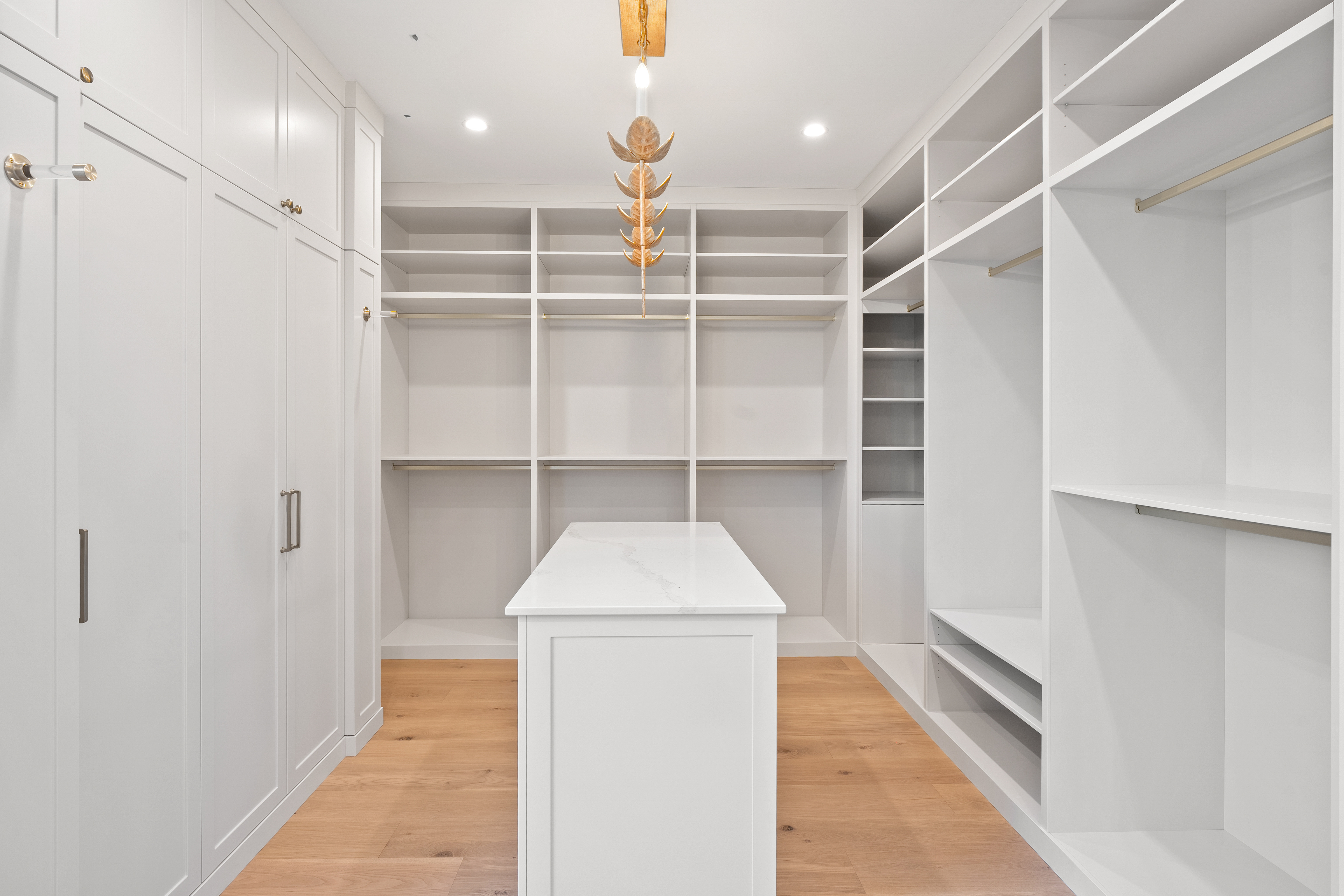 Walk-in closet