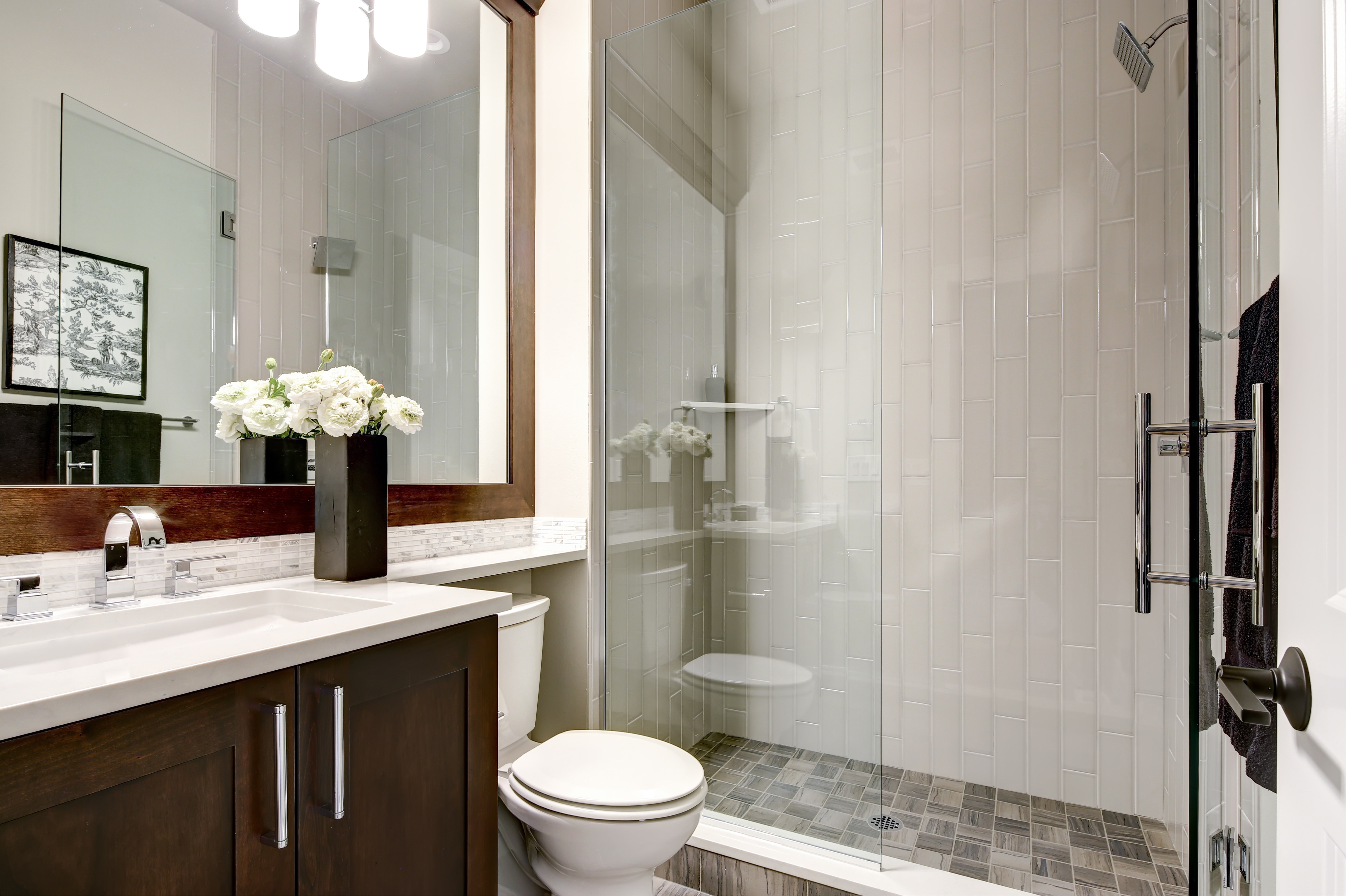 Guest bath glass shower